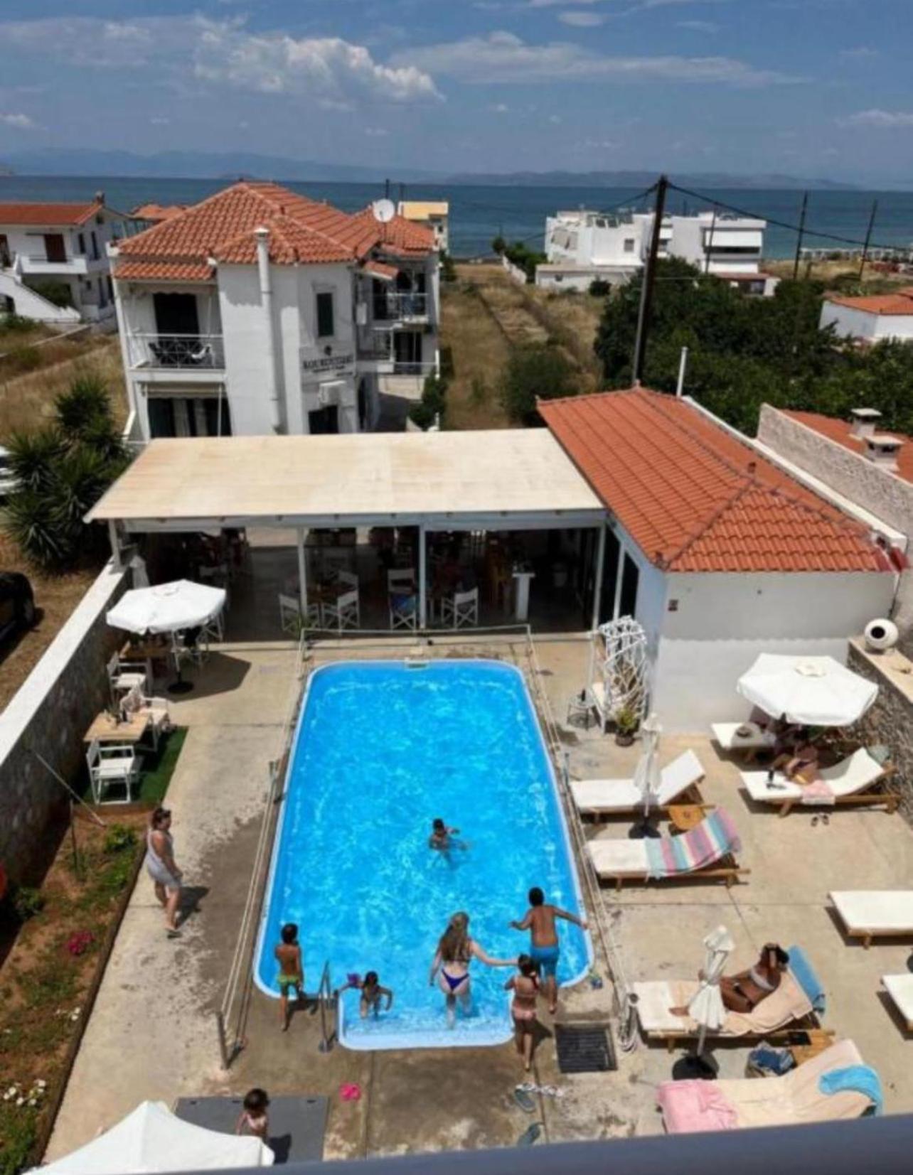 Koukounari Agistri Skala  Bagian luar foto